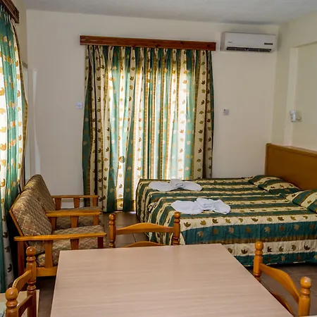 Apartmanhotel Christabelle 3*